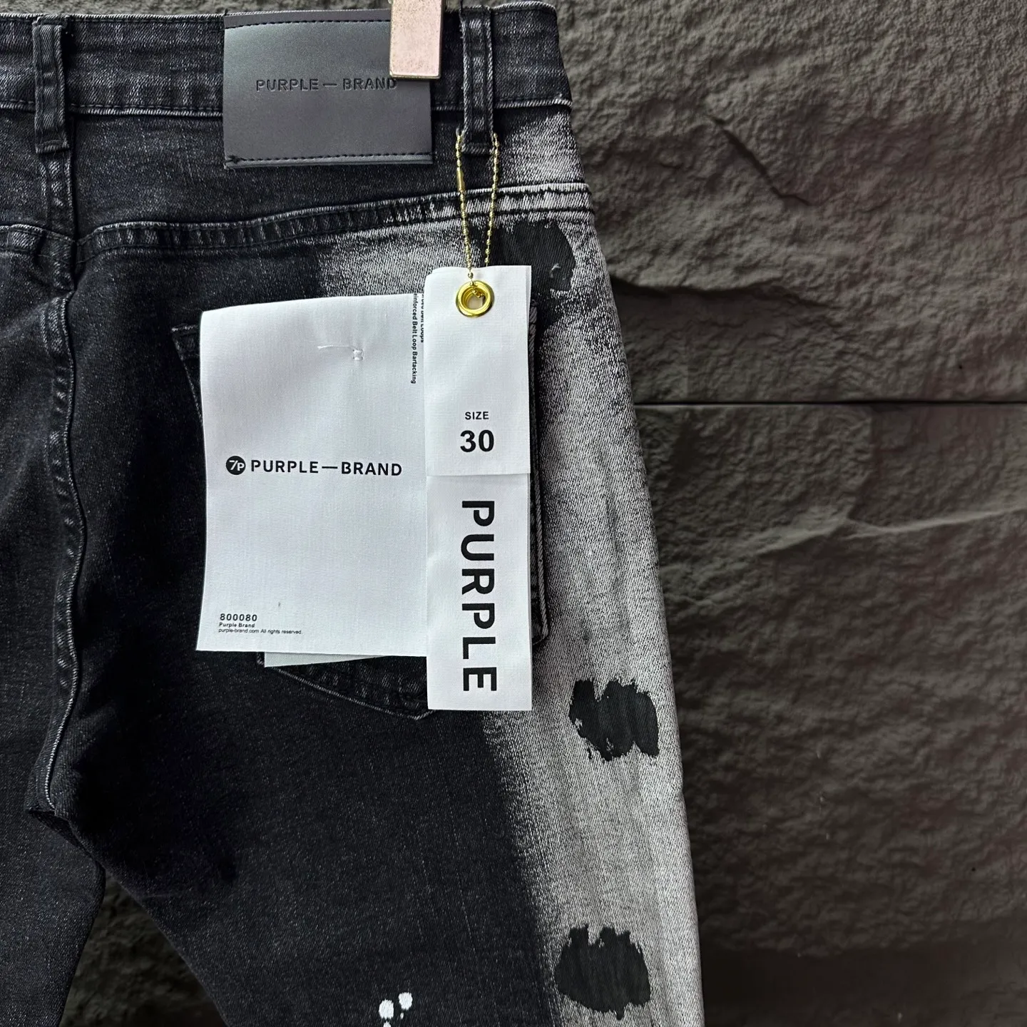 PURPLE BRAND 2025 New Arrival Heavy Industry Contrasting Color Splash Ink Couple Style Washed Loose Bootcut Jeans High Version High Version Top Ceiling Quality Styles with different washed textures are very friendly to people with thin legs and thick legs. The loose bootcut style is very flattering to the leg shape. Moderate length that never goes out of style, easy and casual to match, basic styling for various styles, a must-have in the wardrobe! The fabric is stiff but also makes the upper body soft without losing texture. The washing process is even more perfect. It is a must-have item for everyone! ! ! Washed wheat, hang tag, pants label, three labels complete Color: washed black Size: 28, 30, 32, 34, 36 (five sizes)
